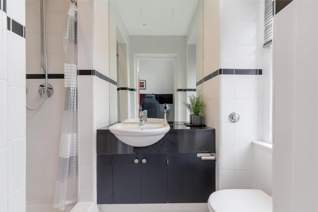 Luxury Architect Designed 13 Mins To Royal Mile Hébergement de vacances Édimbourg